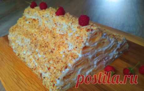 Торт яблочная избушка. Не ожидала, что получится так вкусно! Потрясающий яблочный торт из простых продуктов, да и готовится невероятно легко! Вкус меня просто поразил: нежные ароматные яблоки с лимонной ноткой, тонкое тесто, а крем как подтаявшее мороженое.Чита…