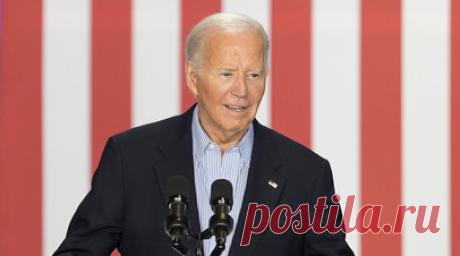 Конгрессмен Шифф: Байден должен выйти из гонки, если не может победить Трампа. Действующему американскому лидеру Джо Байдену следует выйти из президентской гонки, если он не в силах одержать уверенную победу над экс-главой США Дональдом Трампом. Читать далее