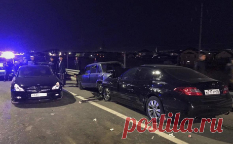 В ДТП с девятью машинами в Дагестане пострадали семь человек. На трассе Махачкала — Каспийск — Аэропорт в Дагестане столкнулись девять автомобилей, пострадали семь человек, сообщила пресс-служба регионального управления МВД в телеграм-канале.