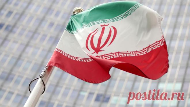 В РСТ предположили, что призыв не делать фото в Иране носит рекомендательный характер. Сообщение посольства РФ в Иране не делать фото и видео российскими туристами при посещении республики, предположительно, носит рекомендательный характер и касается только военных объектов. Об этом "Газете.Ru" заявил руководитель ...