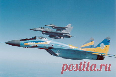 В США раскрыли режим применения украинскими МиГ-29 американских ракет HARM. Пилоты украинских истребителей четвертого поколения МиГ-29 могут применять американские американские противорадиолокационные ракеты AGM-88 High-speed Anti-Radar Missile (HARM) в режиме Pre-Brief, предназначенном для поражения цели с максимальной дистанции, пишет Popular Mechanics.