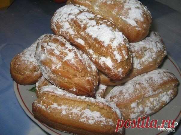 Эклеры с заварным кремом.