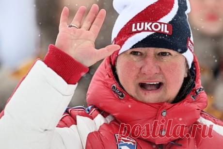 Вяльбе прокомментировала желание Клебо соревноваться с российскими лыжниками. Глава Федерации лыжных гонок России (ФЛГР) Елена Вяльбе прокомментировала желание норвежца Йоханнеса Клебо соревноваться с отечественными атлетами на международных турнирах. Специалист заявила, что спортсмены всегда любят соревноваться с сильнейшими, поэтому она понимает его.