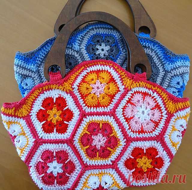 crochet bag in blue and rose African flower | Flickr - Photo Sharing! фликр