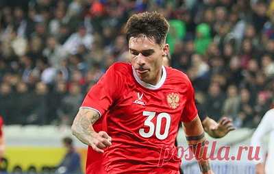 Карпин сообщил, что Вахания может покинуть расположение сборной из-за травмы. В матче против команды Перу защитник "Ростова" был заменен после первого тайма