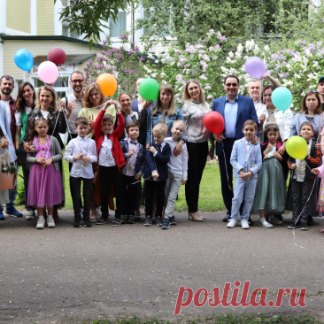 💌 Выпускные альбомы, где каждая фотография олицетворяет вашего ребенка
🤩 Персональный подход 📸 Профессиональный фотограф 💖 Доступные цены
🌍 Работаем по Санкт-Петербургу и Ленинградской обл. 📞 +7(921)580-40-01