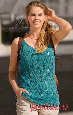 Воздушный летний топ с ажурным узором Воздушных летних топов много не бывает! Здесь в центре внимания не только инновационный ажурный узор, но и широкий бордюр, и безупречно выполненные планки.Размеры: 36/38 (44/46)Вам потребуется: пряжа (40% вискозы, 30% хлопка, 20% льна, 10% полиамида: 125 м/50 г) - 250 (350) г иссиня-зеленой; спицы