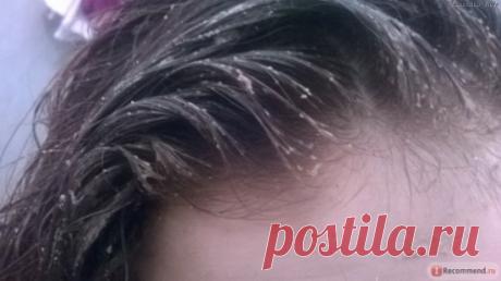 Насыпь щепотку соли в любимый шампунь.. Ты будешь в шоке!
Хотите всегда превосходно выглядеть? Возьмите обычную поваренную соль. Купить такую можно в любом магазине за копейки. В то же время многие красавицы знают, что соль – лучшая помощница для красоты волос и кожи. Узнайте все секреты здесь 
Соль уже хорошо известна своими полезными свойствами. Многие используют ее в качестве ванночек для ног, но есть множество других отличных способов использования. 
Попробуйте некоторые из них для себя: