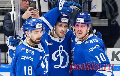 Московское "Динамо" обыграло "Локомотив" в матче КХЛ. Встреча завершилась со счетом 1:0