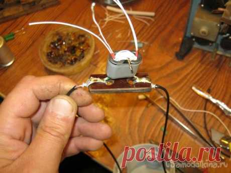 Многодиапазонная КВ антенна «Несимметричный диполь» В радиосвязи, антеннам отводится центральное место, для обеспечения лучшего ее, радиосвязи, действия антеннам следует уделять самое пристальное внимание. В сущности, именно антенна и осуществляет сам процесс радиопередачи. Действительно, передающая антенна, питаясь током высокой частоты от