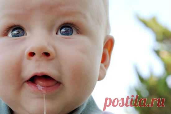 Повышенное слюноотделение у грудничка: причины у новорожденных детей, лечение