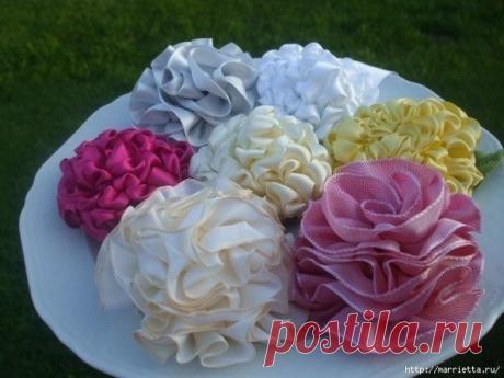 Георгины из атласных лент