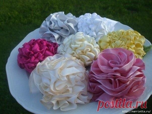 Георгины из атласных лент