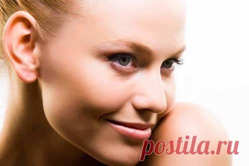 Это масло разглаживает морщины, убирает пятна, мешки и темные круги под глазами. Проверено на тебе