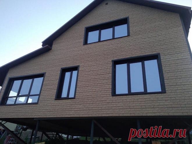 Монтаж сайдинга Docke LUX под камень. Все фото на сайте Сайдинг77.