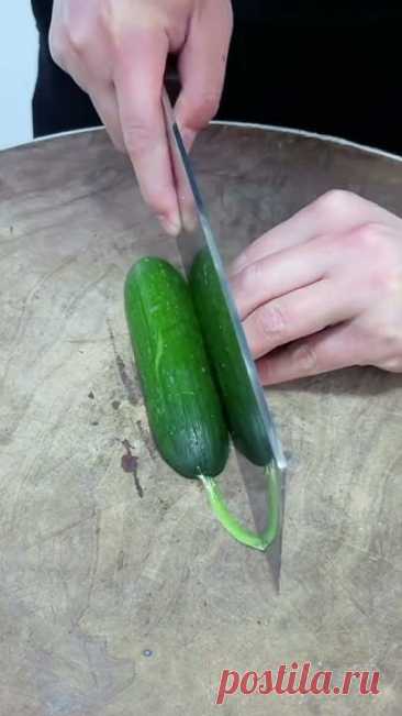 Perfect Cucumber cutting trick . Chinese style. #shrots #chefsufiyan #va...