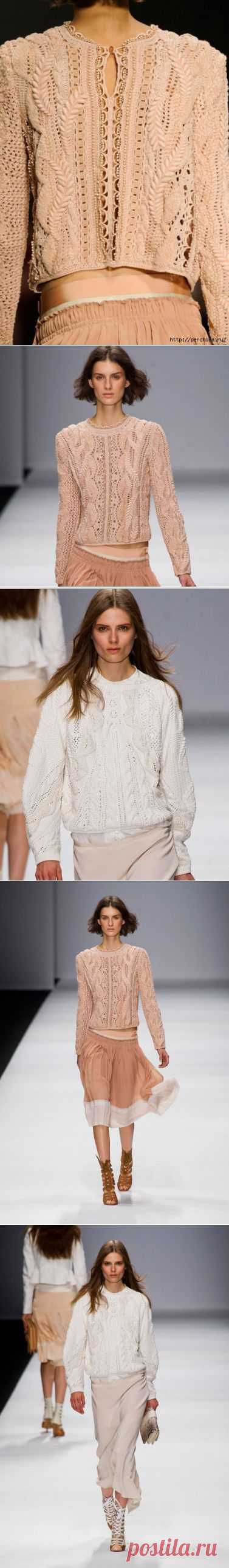 Вязаные пуловеры от Vanessa Bruno Spring