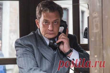 Александр Домогаров рассказал о женщине, которая заняла место в его сердце. Артист назвал возлюбленную «своей спиной».