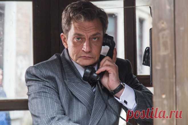 Александр Домогаров рассказал о женщине, которая заняла место в его сердце. Артист назвал возлюбленную «своей спиной».