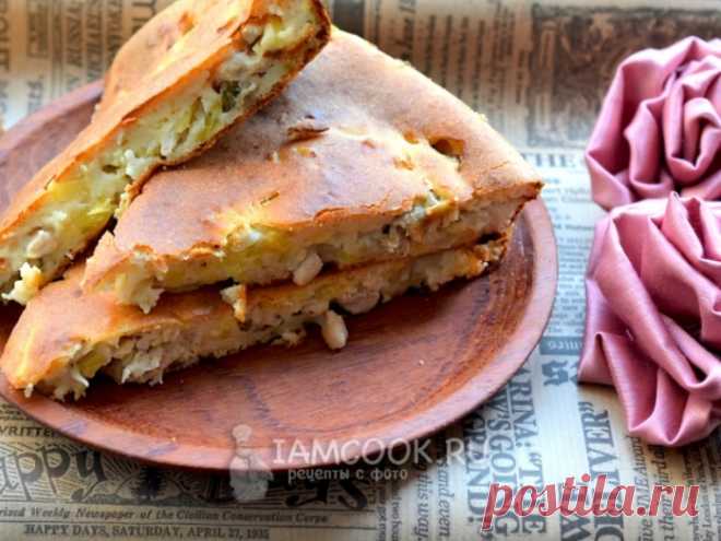 Заливной пирог на кефире с курицей и картошкой