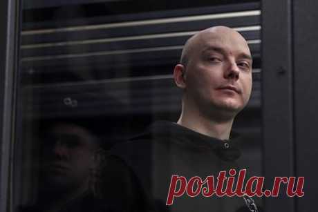 ФСБ сообщила о передаче Сафроновым ФРГ секретных данных по операции в Сирии. Бывший советник главы «Роскосмоса» и экс-журналист Иван Сафронов, осужденный по делу о госизмене, передавал немецкой разведке секретную информацию о ходе сухопутной операции России в Сирии в 2015 году, сообщил следователь ФСБ Александр Чабан.