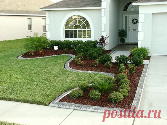 I like something similar, going up the right side of the driveway and incorporating the front of house. | Landscape