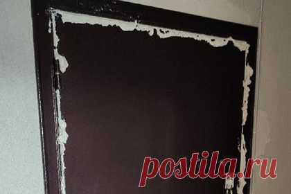 Россиянин замуровал соседа в квартире из-за громкой музыки. В Ноябрьске житель многоквартирного дома монтажной пеной заклеил входную дверь квартиры шумного соседа. Жителям дома пришлось на протяжении месяца добиваться покоя в собственных квартирах — молодой арендатор, поселившийся на одном из этажей, постоянно включал музыку на полную громкость.