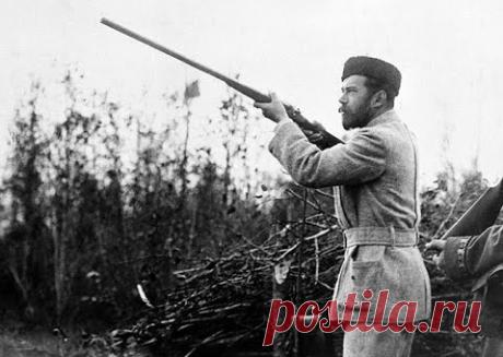 Отечественные лингвисты единодушны в трактовке этимологи данного фразеологизма. Более того, для выяснения исторического значения этого словосочетания нет нужды подробно углубляться в семиотику его составляющих-существительных.