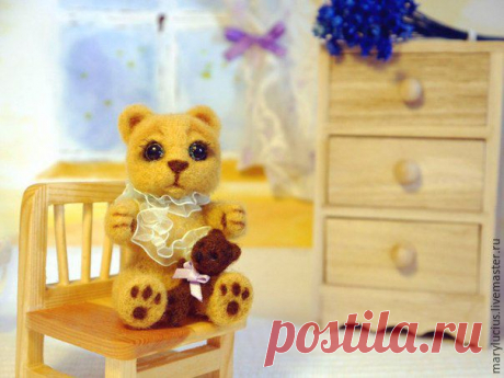 милый медвежонок в технике сухого валяния