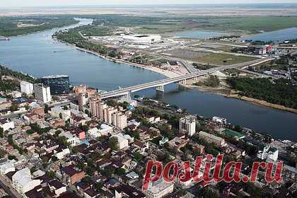 Угрожавшая журналистам российская чиновница уволилась. Чиновница из Ростовской области Наталья Дергачева, угрожавшая журналистке из Таганрога, уволилась с поста методиста по научной работе Дворца детского творчества сразу после огласки ситуации. Вопрос о ее привлечении к уголовной ответственности по статье «Воспрепятствование профдеятельности журналистов» еще открыт.