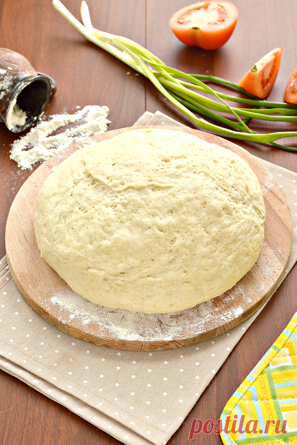 🥧 Дрожжевое тесто для пирожков

🍴 Количество порций: 1
⏰ Время приготовления: 90 мин. 

✅ Мука пшеничная: 3 стакана
✅ Дрожжи прессованные: 10 г (свежие)
✅ Сахар: 1 ст. ложка
✅ Соль: 1 ч. ложка
✅ Масло растительное: 3 ст. ложки (2 в тесто + 1 для смазки миски)
✅ Вода теплая: 1 стакан