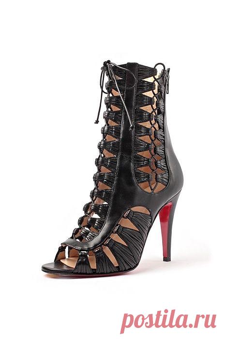 Коллекция стильной обуви от Кристиана Лубутена на осенне-зимний сезон 2013-2014