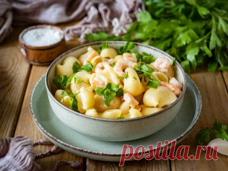 Паста с креветками в сливочном соусе с сыром — рецепт с фото пошагово