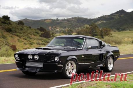 Вечная классика: Мустанг Шелби GT500 1967 года | Чёрт побери Существуют популярные автомобили. Существуют «модные тачки». А есть машины, которые самим фактом своего существования олицетворяют целую эпоху. Двадцатый век стал временем огромного технического прогресса, и как, например, серьёзно повлияло на мир открытие ядерной энергии, так сильно, пожалуй, повлияло создание Мустанг Шелби GT 500 на все автостроение в целом.  Эта машина стала идеалом для многих, она вызывает в ...
