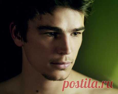 Джош Хартнетт