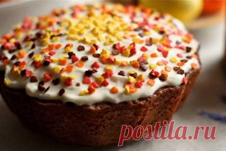 Кулич шоколадный

400 г муки, 50 г свежих дрожжей, 1,5 стакана молока, 15 яиц, 500 г сахара, 100 г порошка какао, 1-2 рюмки рома, 1/2 стакана красного вина, 100 г ржаных сухарей, 100 г апельсиновых цукатов, 1/4 чайной ложки молотой корицы, 1/4 чайной ложки молотой гвоздики, 1/4 чайной ложки кардамона, соль по вкусу.

Растворить дрожжи в небольшом количестве молока, смешать с мукой и поставить для брожения в теплое место. Затем добавить в тесто желтки яиц, растертые с сахар...