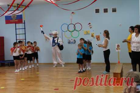 Олимпийский мишка в гостях у дошколят
