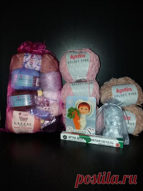 набор пряжи. пряжа. нитки. фурнитура. Набор для вязания Золушки. Игла для поднятия петель. Katia "Velvet Fine".
#Вязанаяигрушка #вязание #вязанаяжизнь #амигурумиигрушка #наборпряжи #пряжа #нитки #фурнитура #крючок #НабордлявязанияЗолушки #Игладляподнятияпетель #KatiaVelvetFine