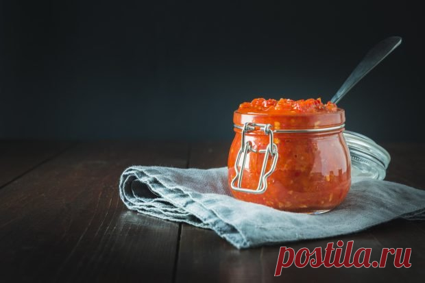 Пикантная аджика из кабачков на зиму — Домашняя кулинария