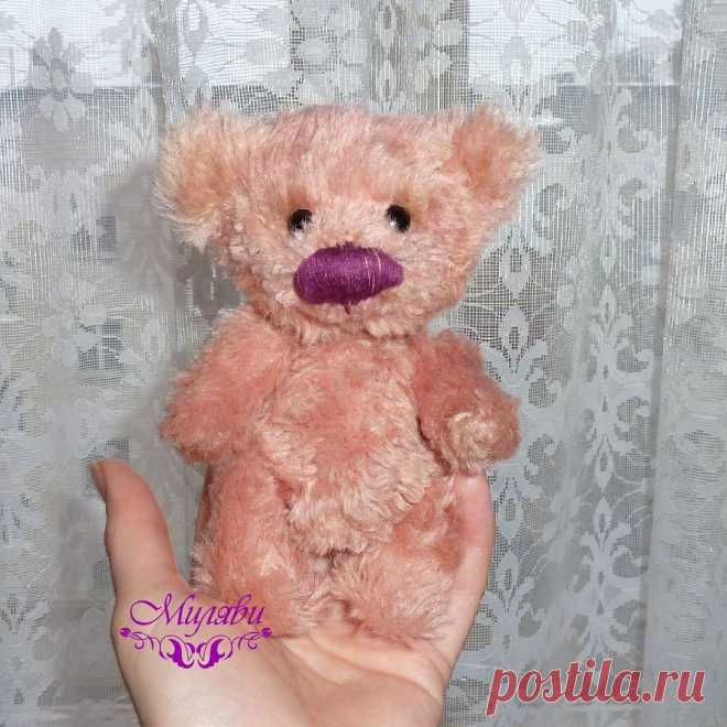 АВТОРСКИЕ КУКЛЫ И ТЕДДИ 👸🐘 в Instagram: «А вот мой мишутка- зефирка в полный рос для #teddy_stepan_фэнтези Целых 14 см зефирности Внутри опилки и камешки, карапуз…»