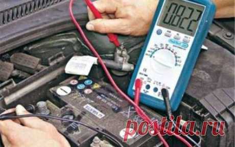 ПРОДЛЕВАЕМ ЖИЗНЬ АВТОМОБИЛЬНОГО АККУМУЛЯТОРА

Сколько в среднем «живет» автомобильный аккумулятор? Ответ на этот вопрос легко может поставить в тупик, ведь точного ответа не сможет дать никто. Слишком много факторов, от которых зависит продолжительность эксплуатации аккумулятора. Пожалуй, главным критерием остается качественный уход за ним и своевременное обследование. Естественно, что для определенной марки автомобиля существует свой тип аккумулятора. И не забываем про бо...