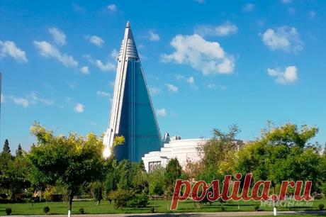 КНДР будет считать вмешательство в работу своих спутников объявлением войны. Пхеньян также предостерег США от вмешательства в свою космическую деятельность.