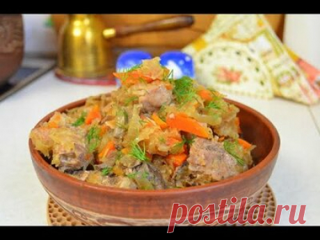 Классический РУССКИЙ рецепт из кулинарной книги 1963 г.  Мясо с квашеной капустой и грибами — Смотреть в Эфире Дорогие мои друзья, предлагаю вам рецепт из поваренной книги 1963 года.\n\nМясо свинина 1 кг\nгрибы сушеные 150 гр\nгрибы  у меня собственной сушки, …