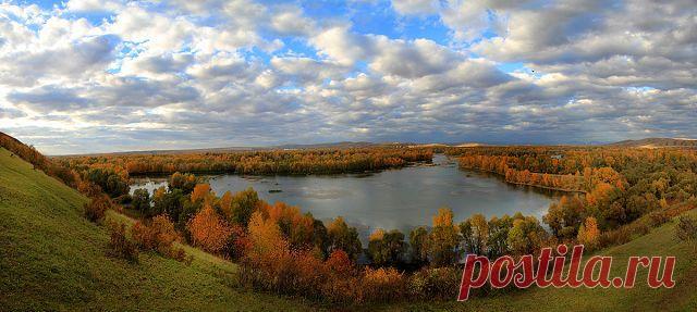 Усть-Каменогорск - наша Родина!
Валентин Зенков