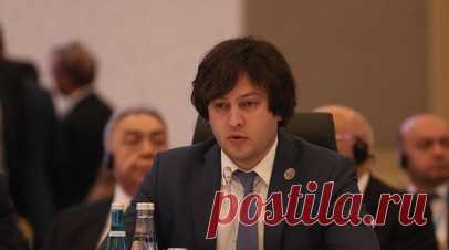 Глава правящей партии Грузии заявил о планах оппозиции напасть на Сочи во время мятежа. Лидер правящей партии «Грузинская мечта — Демократическая Грузия» Ираклий Кобахидзе заявил, что грузинская оппозиция во время попытки вооружённого мятежа в России «планировала войти на танках не только в Абхазию и Цхинвали, но и взять Сочи». Читать далее
