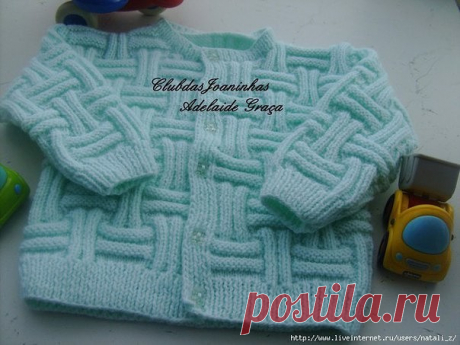 Детская кофточка узором "Большая корзинка"
By Gholis
Узор «Большая корзинка» относится к группе «узоры из лицевых и изнаночных петель» и состоит из вертикальных рядов из лицевых петель и горизонтальных изнаночных рядов.
Вязка односторонняя. В вязании спицами узор Большая корзинка используется для изготовления одежды — свитеров, пуловеров, жакетов, пальто.
Схема вязания узора Большая корзинка
Читаем схему вязаного узора
1, 5, 9 ряды — 1 изн, 8 лиц, 1 изн, 2 лиц, 2 изн, ...