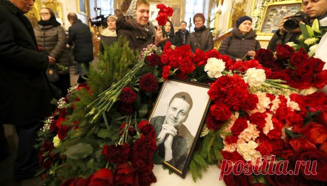 В Санкт-Петербурге похоронили доктора Павленко В Спасо-Преображенском соборе Санкт-Петербурга прошла церемония прощания и отпевание онколога Андрея Павленко, скончавшегося от рака 5 января. Он похоронен на Киновеевском кладбище.