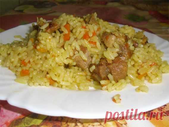 Сегодня поговорим о том, как приготовить вкусный плов из свинины. Конечно свинина немного необычное мясо для плова, так как это блюдо родом из азии а там как известно свинину не очень уважают. Но лично я против свинины ничего не имею и считаю что плов из свинины не намного хуже чем плов, например, из баранины