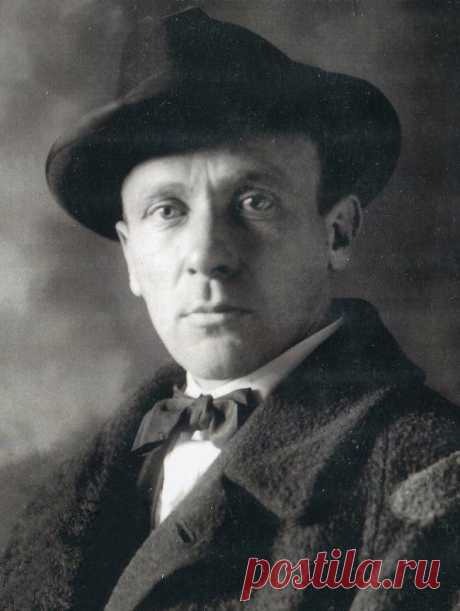 Булгаков. Потусторонние путешествия 15 мая прошлого года исполнилось 120 лет со дня рождения Михаила Афанасьевича Булгакова. Судьба и творчество одного из самых противоречивых и загадочных отечественных писателей XX века еще при его жиз...