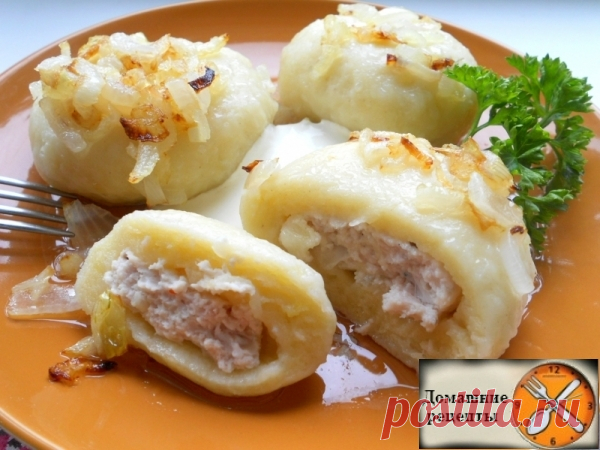 Картофельные галушки с мясом Продукты: Для теста: 1. Картофель - 400 гр 2. Мука - 300-350 гр 3. Манная крупа - 2 ст. ложки 4. Яйцо куриное - 1 шт 5. Соль - по вкусу Для начинки:...